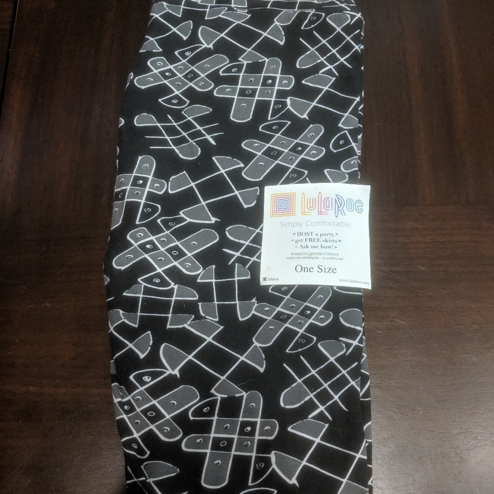 NWT One Size Leggings